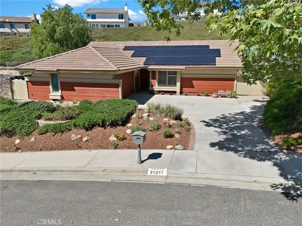 $899,000 | 25377 Fortuna Drive, Valencia, CA 91355
