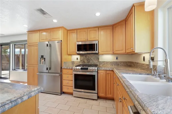 $899,000 | 25377 Fortuna Drive, Valencia, CA 91355
