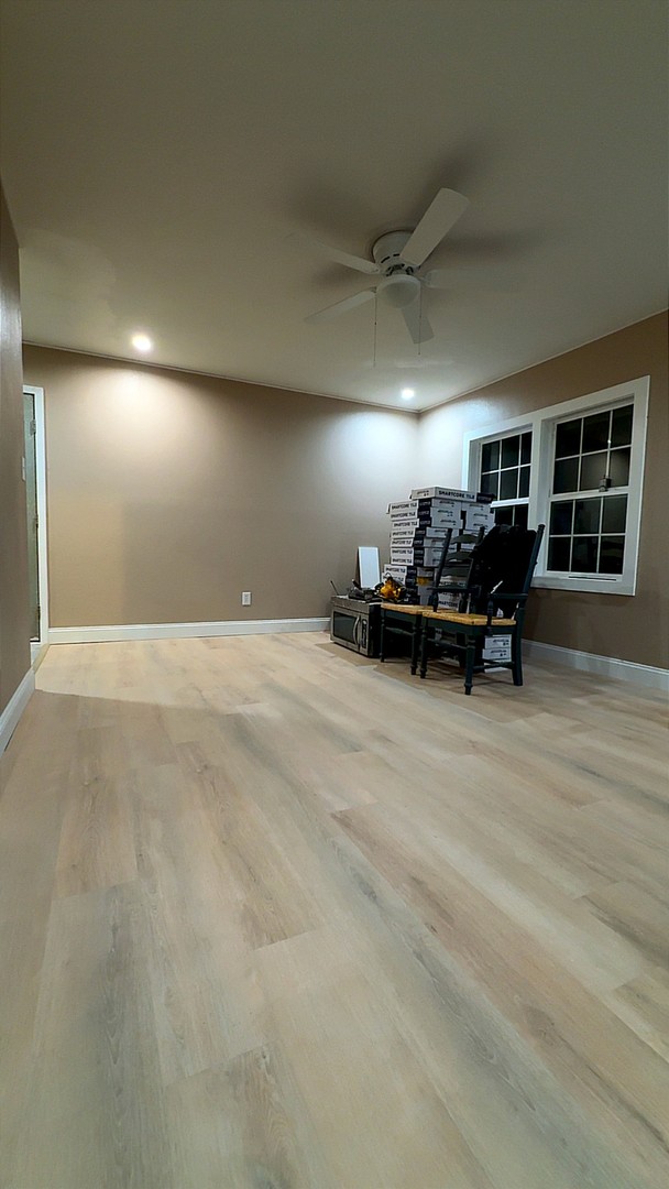 12527 Greenbriar Road Carterville, IL 62918 - Photo 5 of 12 a view of livingroom with furniture