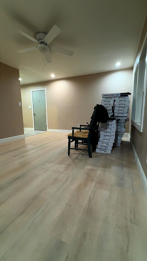 12527 Greenbriar Road Carterville, IL 62918 - Photo 6 of 12 a view of a livingroom with furniture