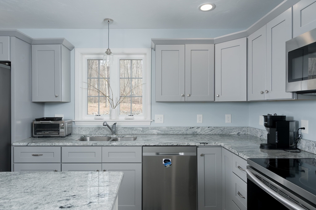 236 Barre Paxton Road, Unit 236 Rutland, MA 01543 - Photo 9 of 36