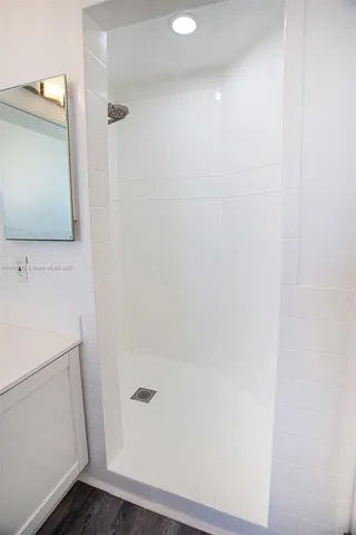 a view of entryway with wooden floor