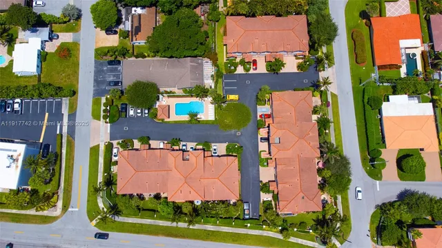 $5,000 | 1998 Northeast 7th Street, Unit 104, Deerfield Beach, FL 33441