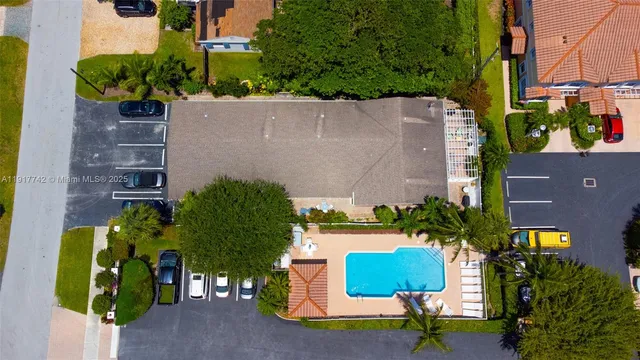 $5,000 | 1998 Northeast 7th Street, Unit 104, Deerfield Beach, FL 33441