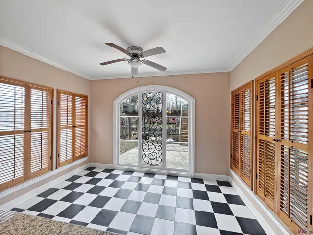 $300,000 | 20359 Lynda Lane, Springfield, LA 70462