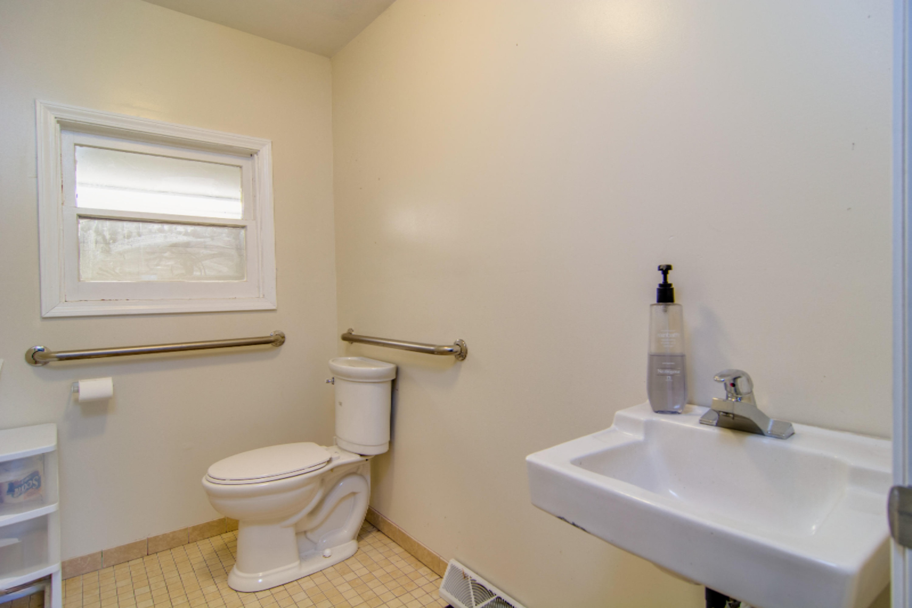 3828 South State Road Ionia, MI 48846 - Photo 17 of 46 _DSC7328Enfused