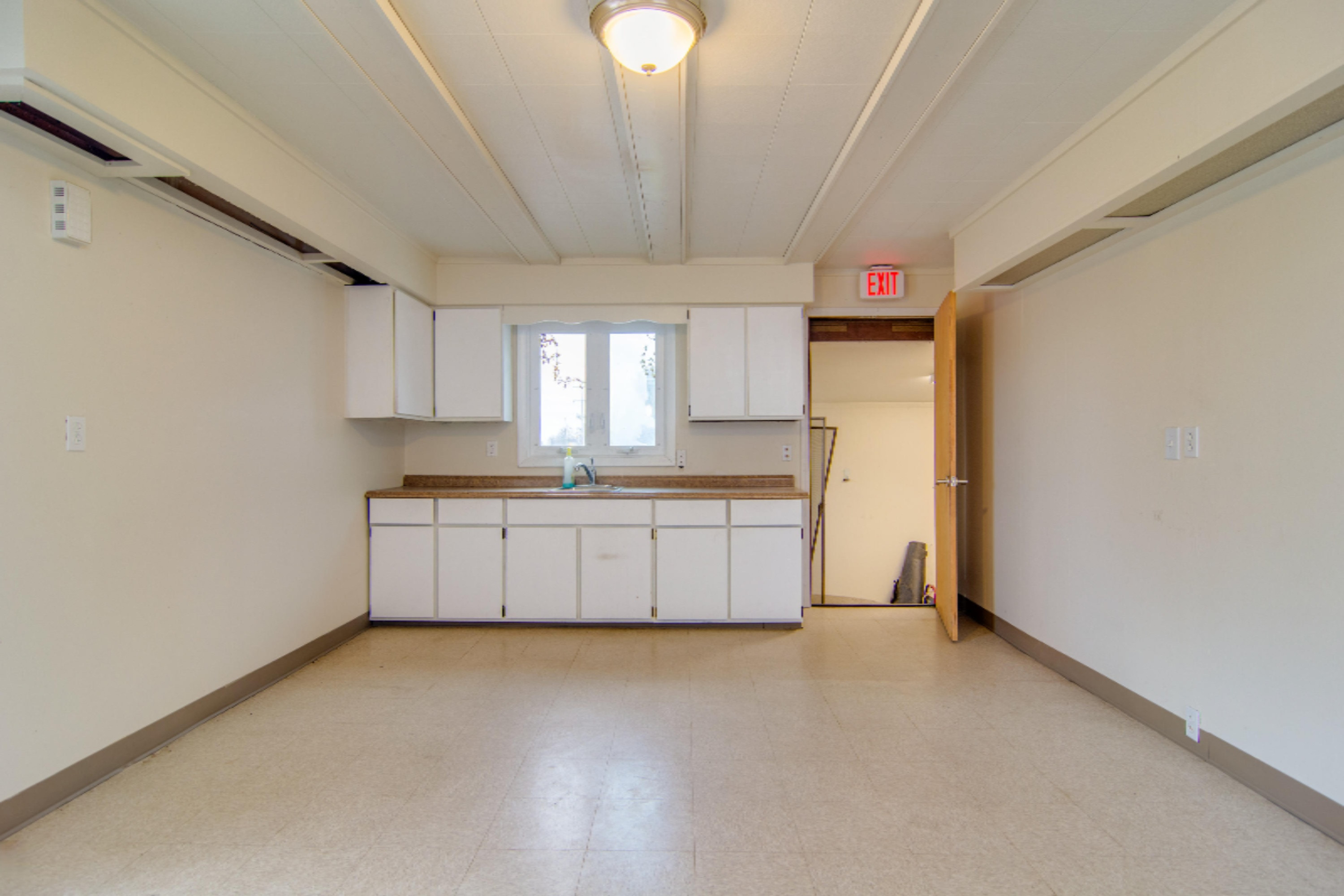 3828 South State Road Ionia, MI 48846 - Photo 9 of 46 _DSC7308Enfused