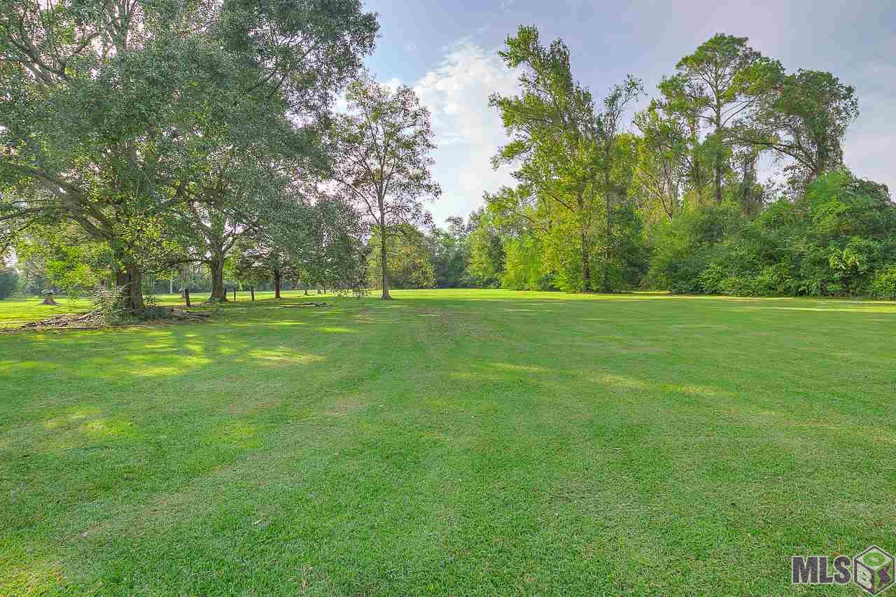 4550 Bluebonnet Road Baton Rouge, LA 70809 - Photo 2 of 22 View from the back of the house