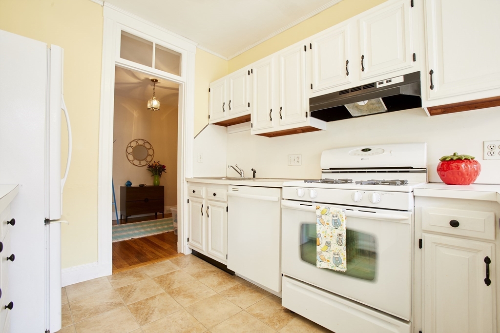 11 Vinal Street, Unit 5 Boston, MA 02135 - Photo 7 of 22