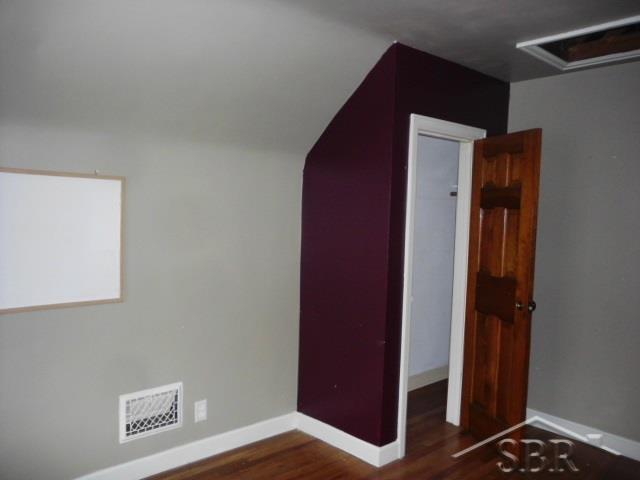 2409 Rodd Street Midland, MI 48640 - Photo 9 of 22 31237957-8.JPG