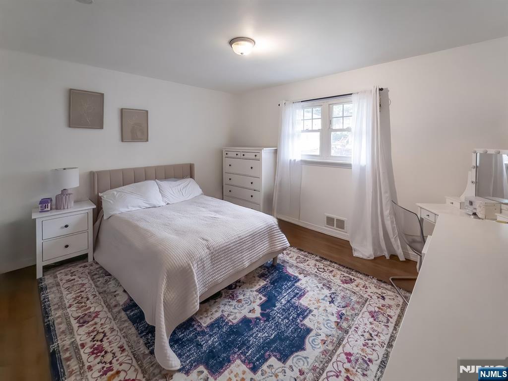 19 Bedford Road Dumont, NJ 07628 - Photo 14 of 39