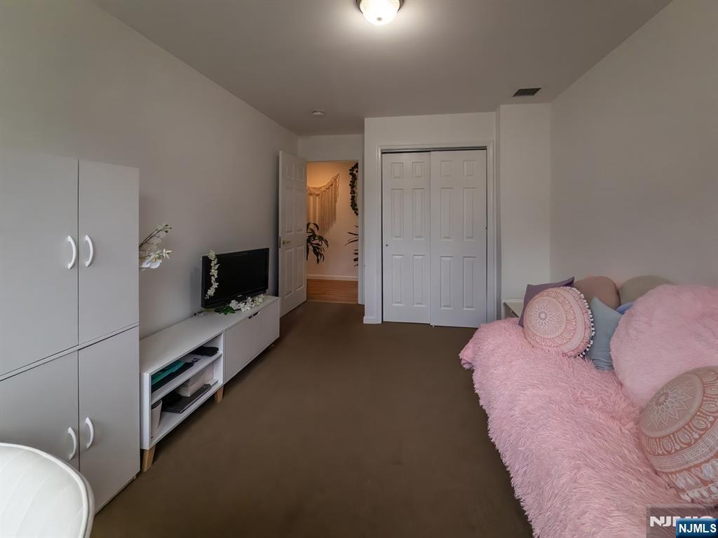 19 Bedford Road Dumont, NJ 07628 - Photo 24 of 39