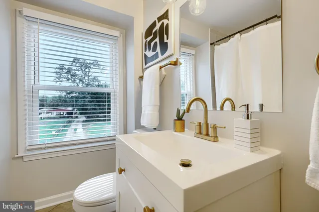 $225,000 | 505 Grovethorn Road, Baltimore, MD 21220