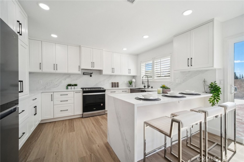 19040 Celtic Street Porter Ranch, CA 91326 - Photo 12 of 56