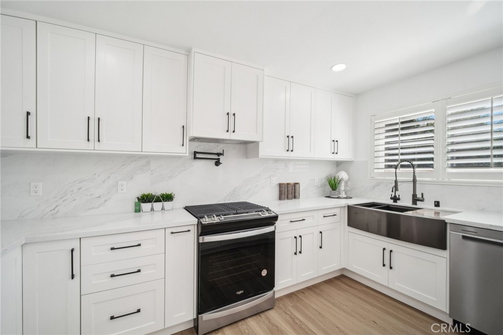 19040 Celtic Street Porter Ranch, CA 91326 - Photo 13 of 56