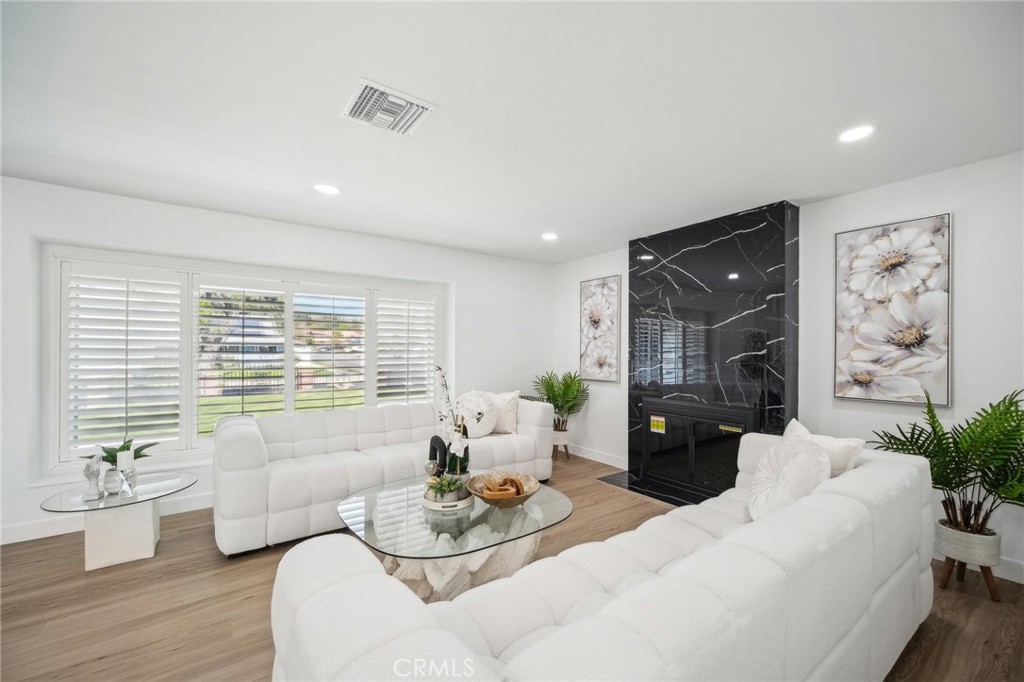 19040 Celtic Street Porter Ranch, CA 91326 - Photo 7 of 56