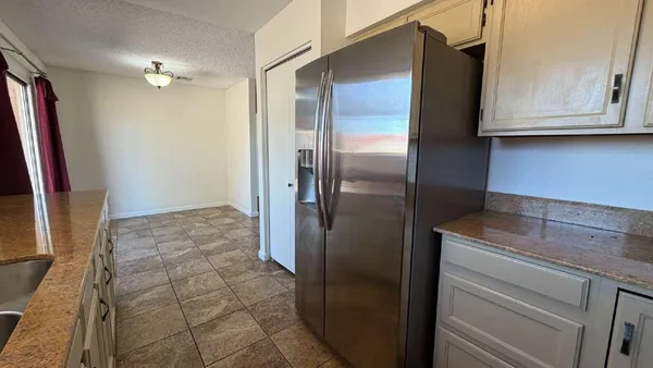 $1,900 | 617 South Windsor, Mesa, AZ 85204