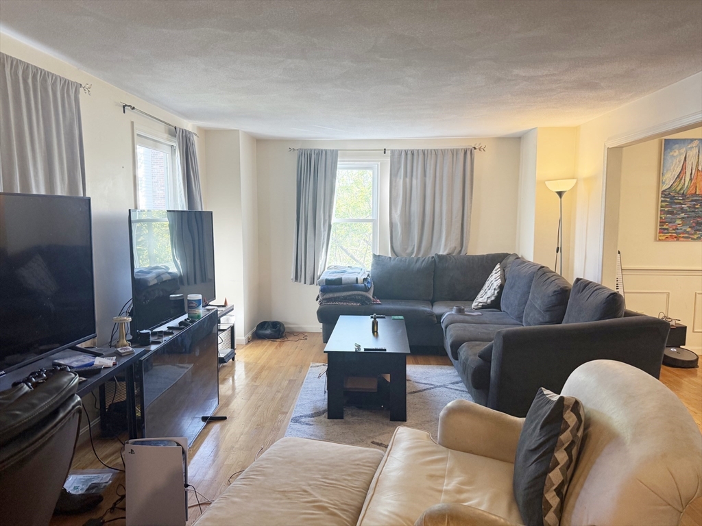 14 Kings Court, Unit 14 Arlington, MA 02474 - Photo 16 of 27