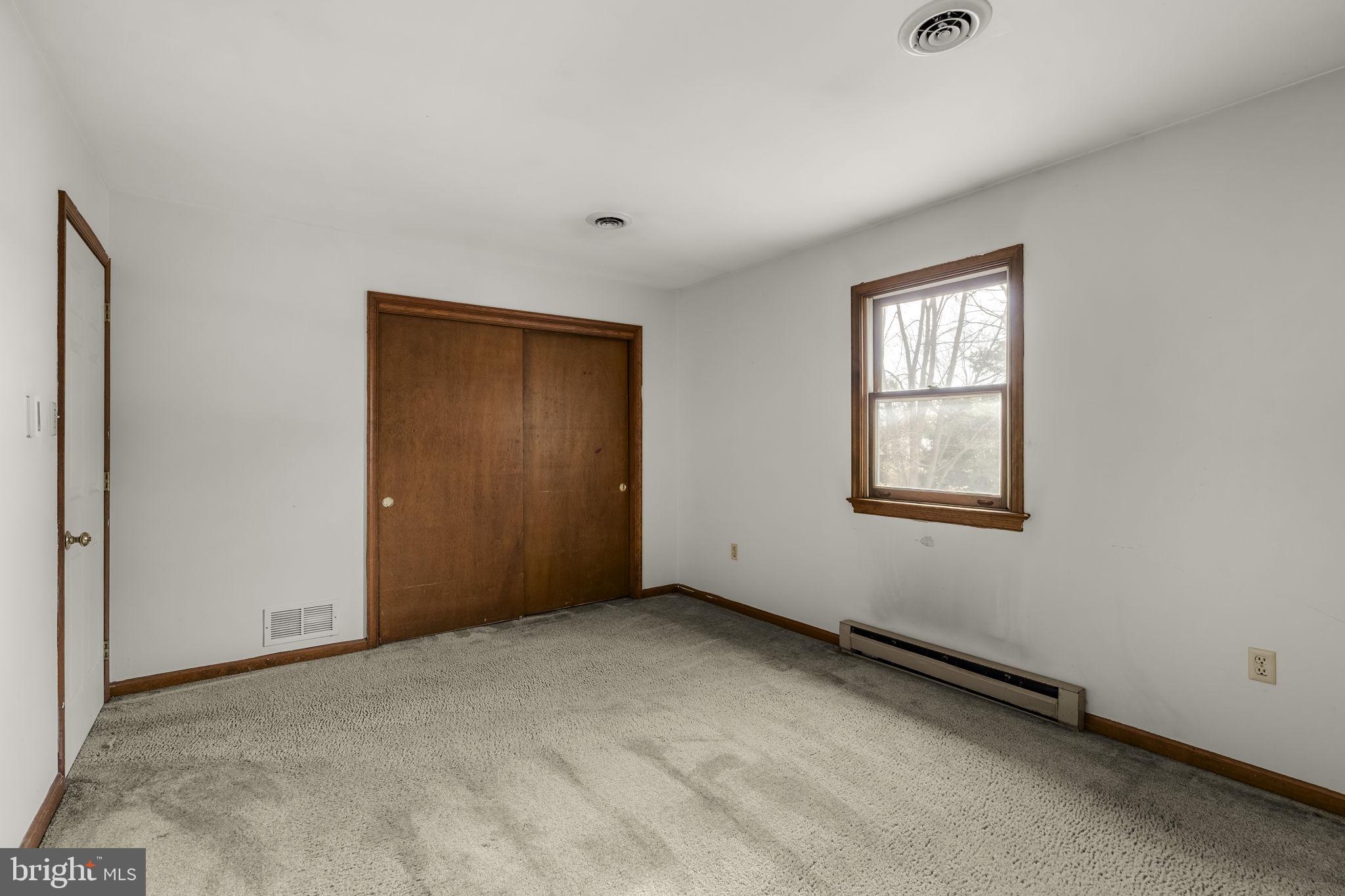 30 Buttonwood Drive Lititz, PA 17543 - Photo 21 of 43 an empty room with windows
