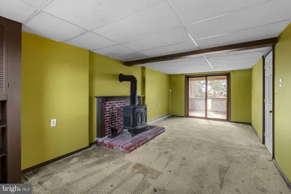 a view of empty room