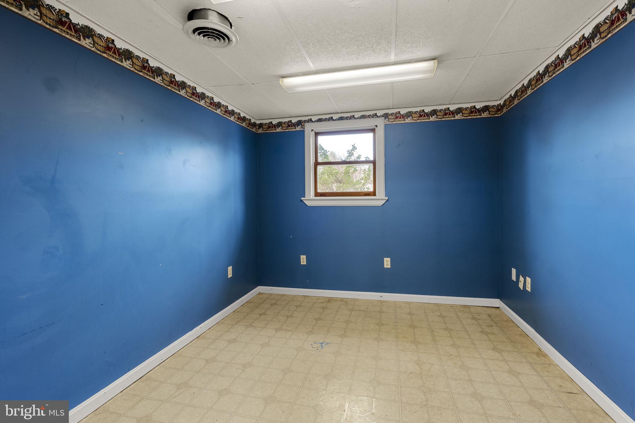 30 Buttonwood Drive Lititz, PA 17543 - Photo 32 of 43 a view of empty room