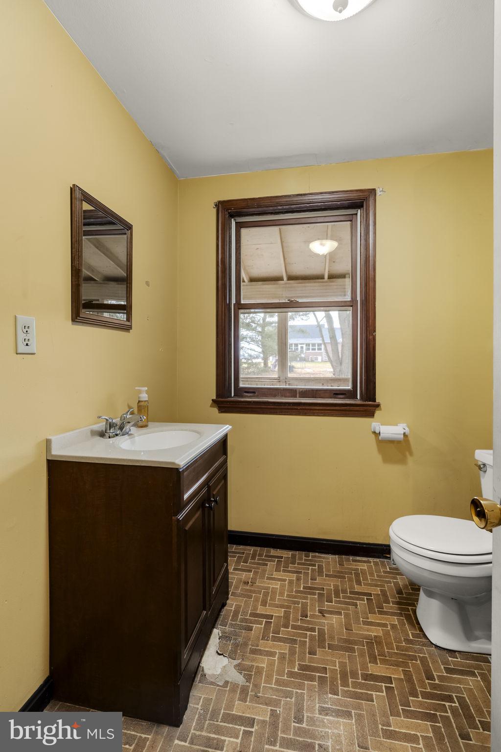 30 Buttonwood Drive Lititz, PA 17543 - Photo 34 of 43 a bathroom with a sink and a toilet