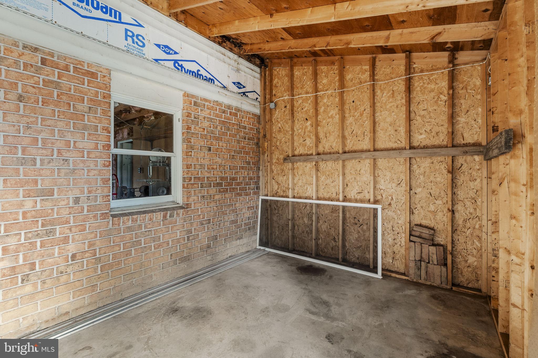 30 Buttonwood Drive Lititz, PA 17543 - Photo 39 of 43 a view of a garage