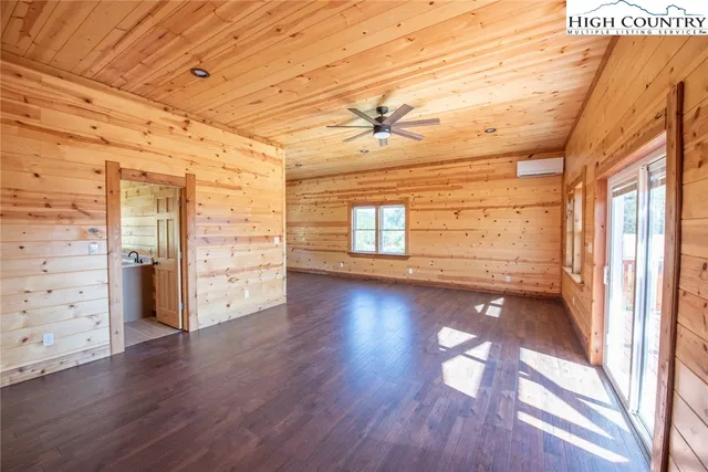 wooden floor in an empty room