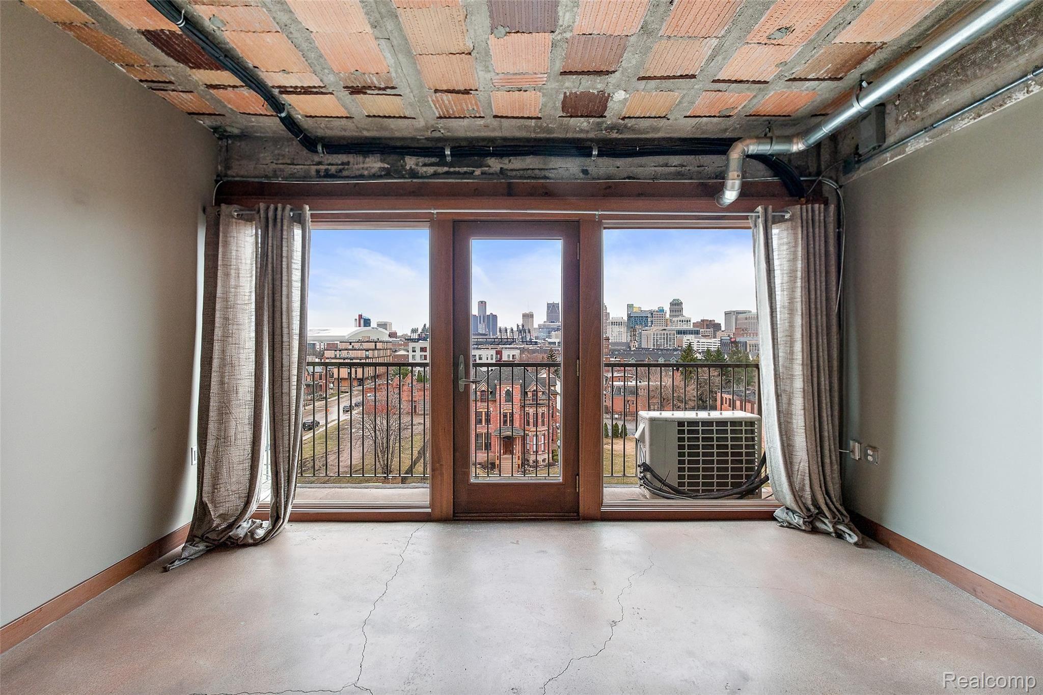 2915 John R Street, Unit 510 Detroit, MI 48201 - Photo 7 of 28 2915 John R 510-36.jpg