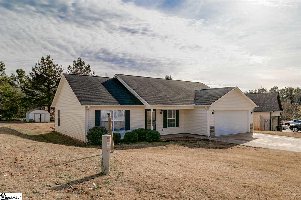 116 Malibu Road Liberty, SC 29657 - Photo 1 of 28 Gallery Image 1