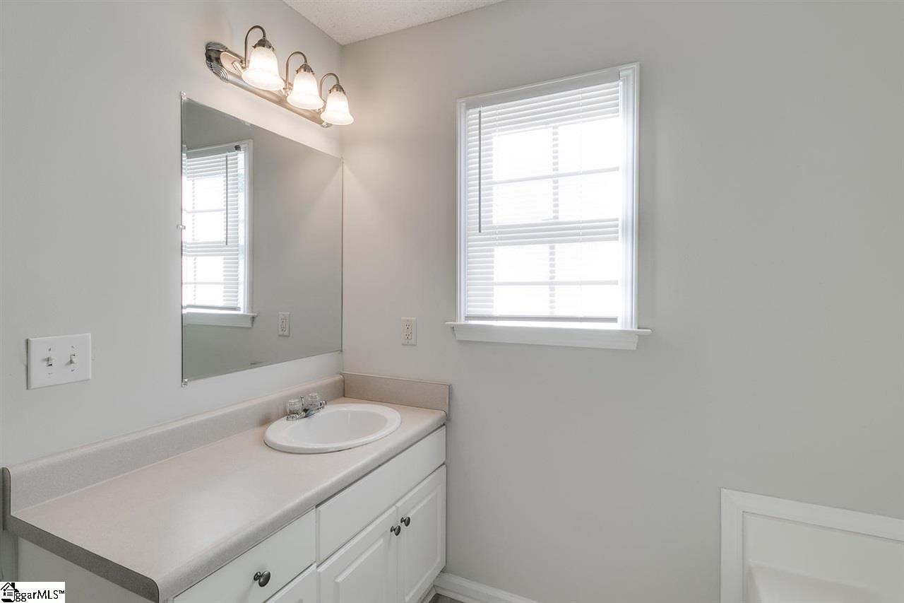 116 Malibu Road Liberty, SC 29657 - Photo 13 of 28 Gallery Image 13