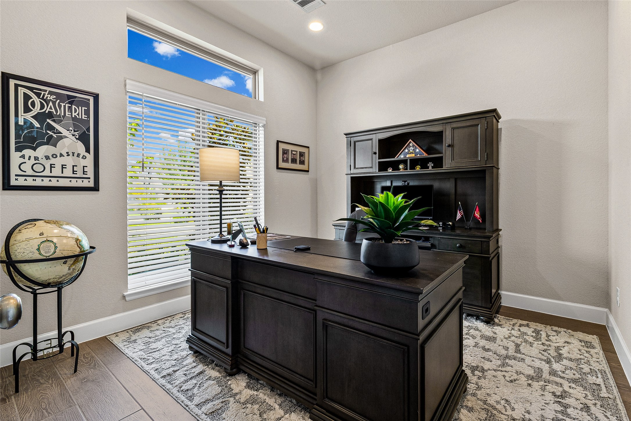 17835 Rojo Rocks Road Conroe, TX 77302 - Photo 13 of 44 Gallery Image 13