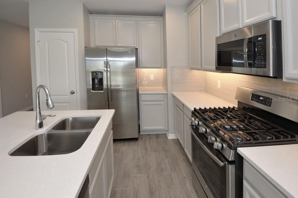 224 Rustic Loop Sanford, FL 32771 - Photo 13 of 39 Gallery Image 13