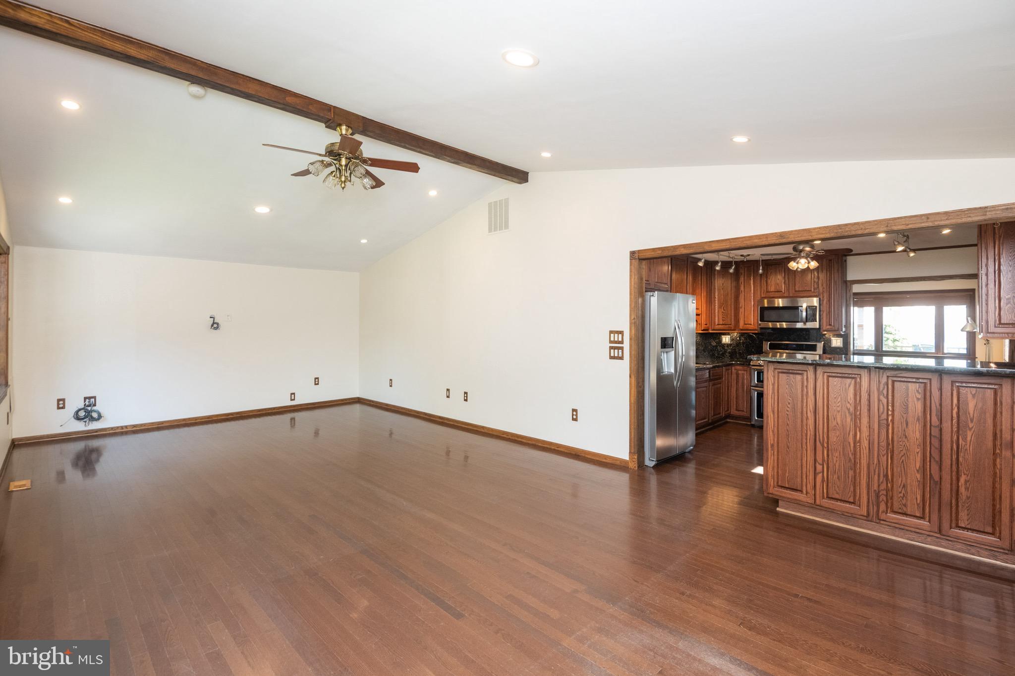 43 Honeycomb Road Baltimore, MD 21220 - Photo 12 of 28 Family Room and Snack Bar