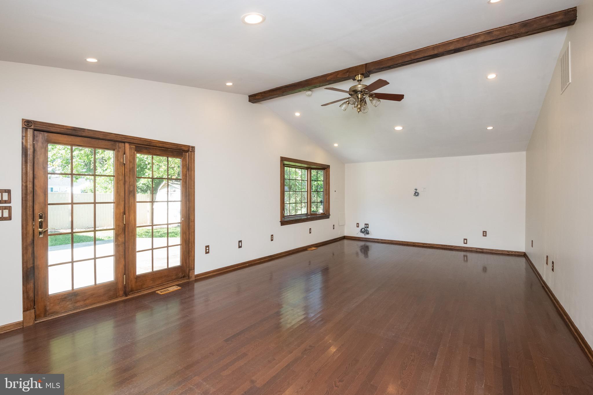 43 Honeycomb Road Baltimore, MD 21220 - Photo 14 of 28 Family Room