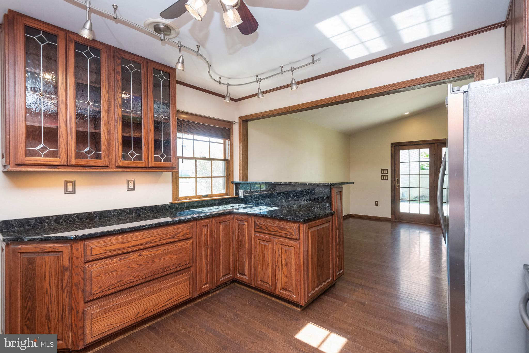43 Honeycomb Road Baltimore, MD 21220 - Photo 9 of 28 Kitchen