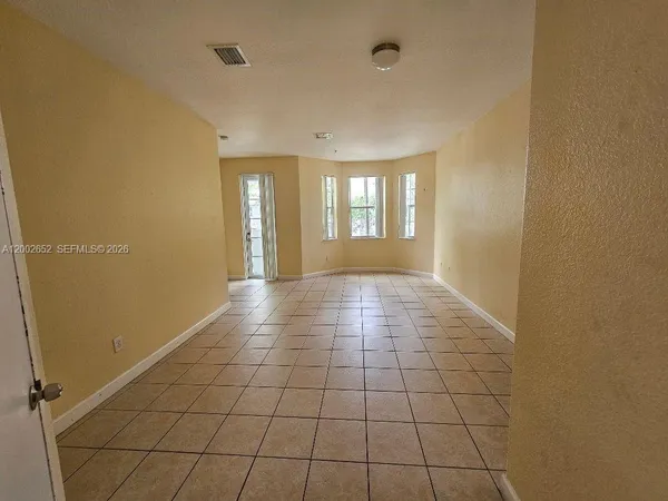 $255,000 | 1914 Shoma Drive, Unit 1914, Royal Palm Beach, FL 33414