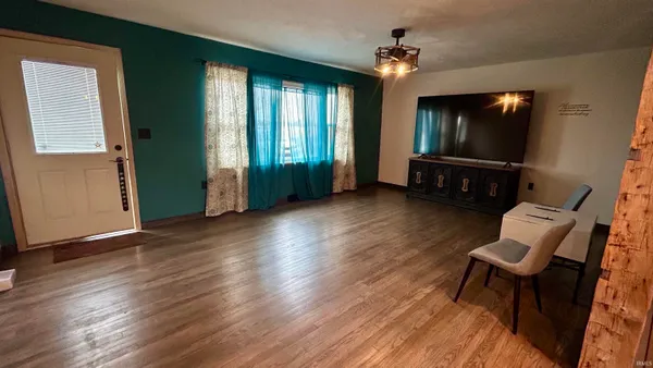$250,000 | 2787 West Old Sr 28, Tipton, IN 46072