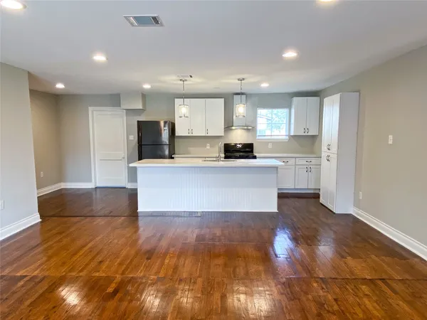 $1,595 | 1406 Mystic Street, Houston, TX 77020