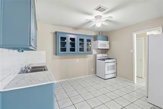 $1,800 | 6226 Antha Street, Houston, TX 77016