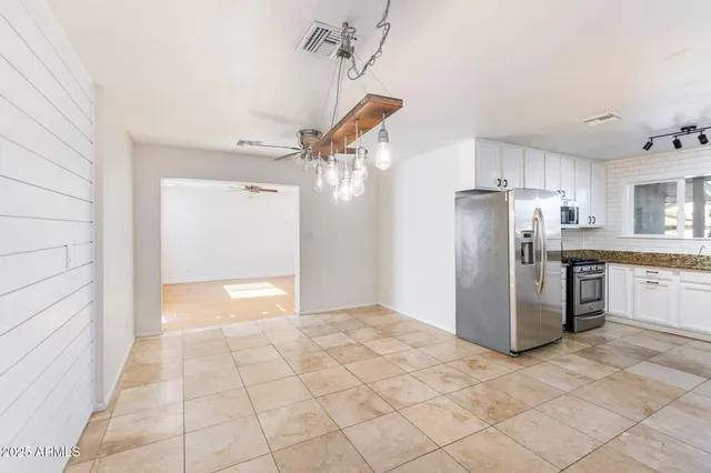 $599,900 | 3961 East Becker Lane, Phoenix, AZ 85028