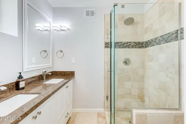 $599,900 | 3961 East Becker Lane, Phoenix, AZ 85028