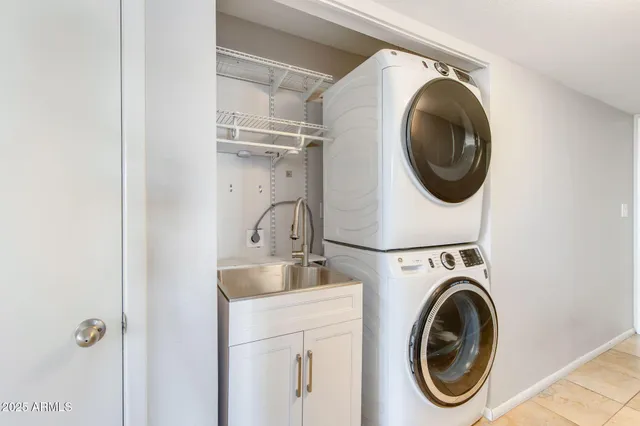 $599,900 | 3961 East Becker Lane, Phoenix, AZ 85028