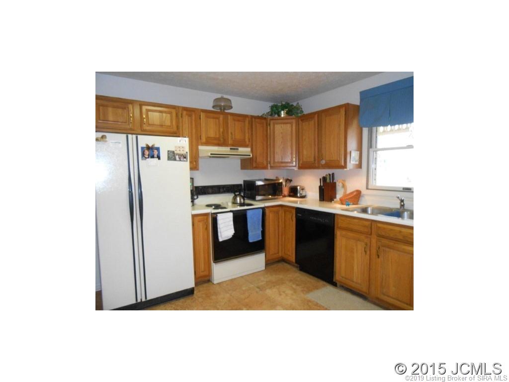 316 Quail Ridge Lane Madison, IN 47250 - Photo 2 of 24