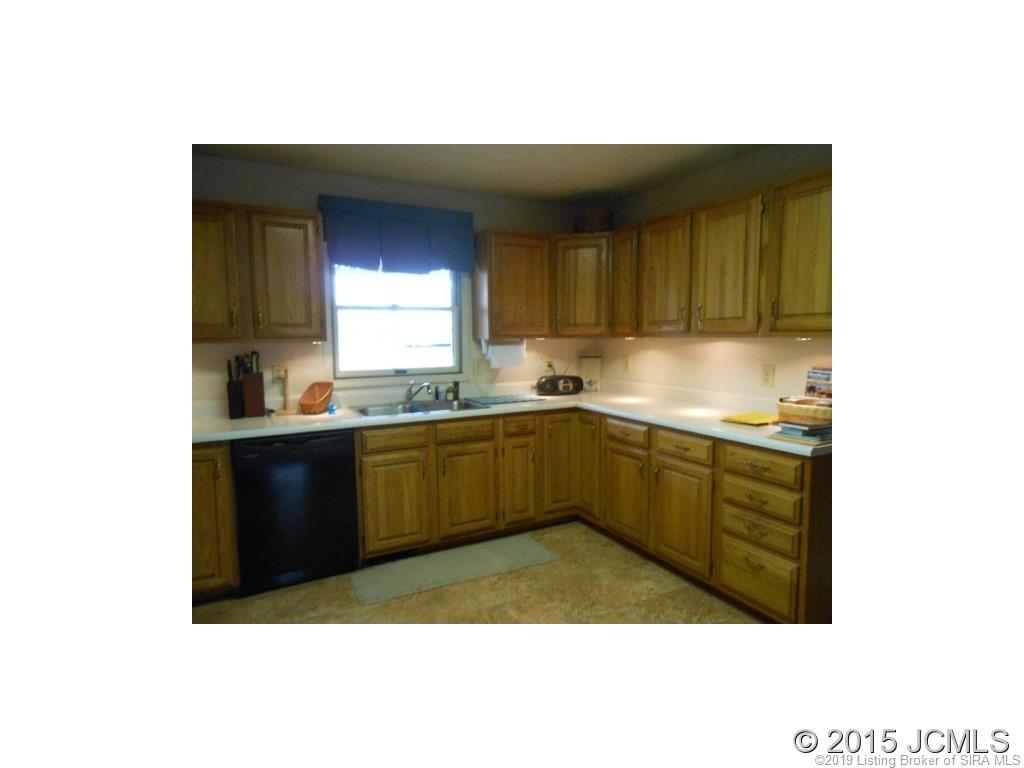 316 Quail Ridge Lane Madison, IN 47250 - Photo 3 of 24