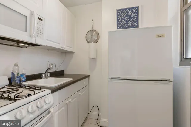 $1,800 | 1121 Arlington Boulevard, Unit 726, Arlington, VA 22209