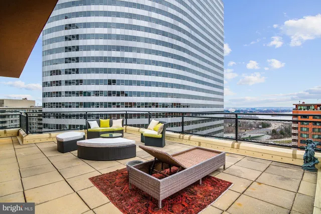 $1,800 | 1121 Arlington Boulevard, Unit 726, Arlington, VA 22209