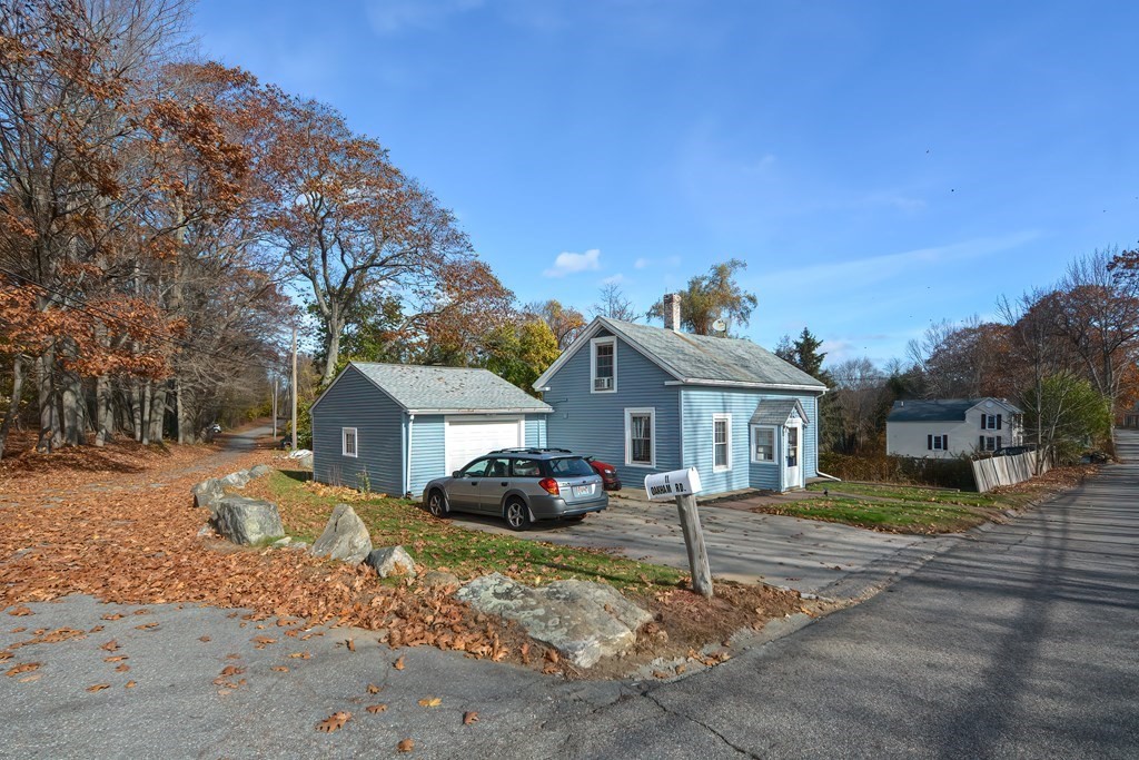 11 Oakham Road North Brookfield, MA 01535 - Photo 5 of 30 Gallery Image 5