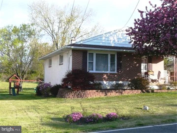 37 Jackson Road Gilbertsville, PA 19525 - Photo 8 of 25 Gallery Image 8