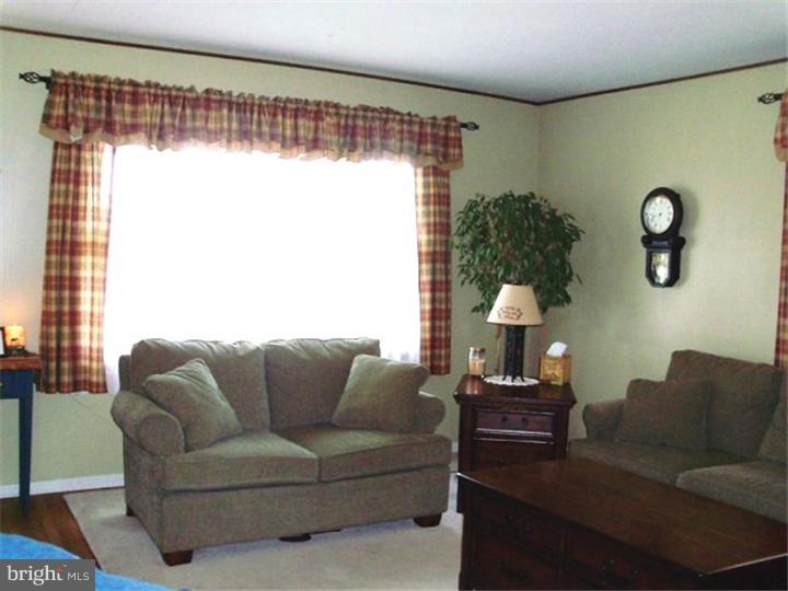 37 Jackson Road Gilbertsville, PA 19525 - Photo 10 of 25 Gallery Image 10